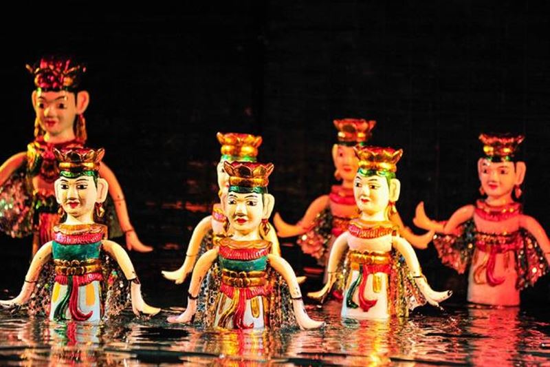 Saigon Water Puppet Show & River Dinner Cruise: Immerse in Vietnamese Culture & Nightlife